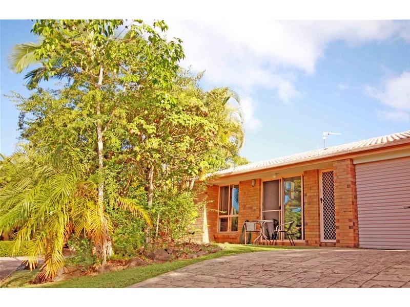 1 Birch Court, Oxenford QLD 4210