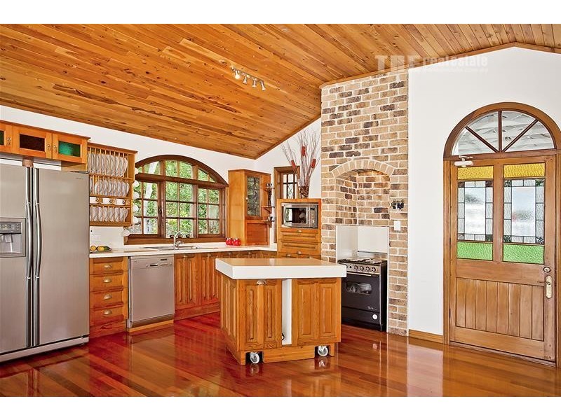 2 Nathan Street, Burleigh Heads QLD 4220