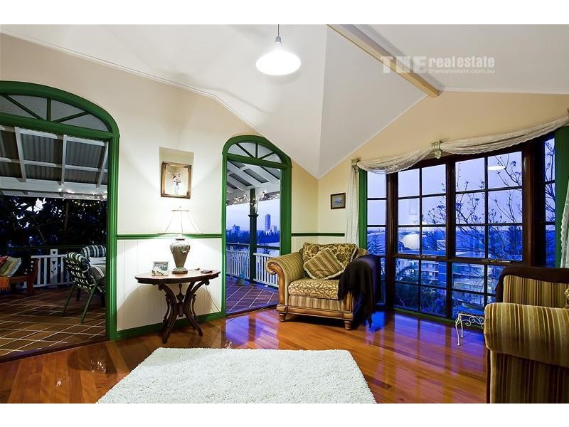 2 Nathan Street, Burleigh Heads QLD 4220