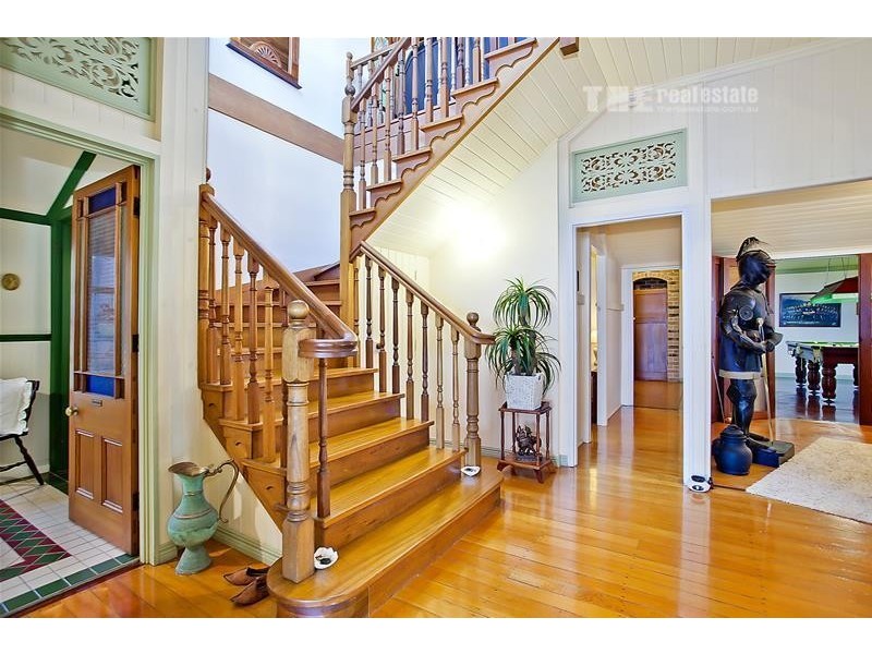 2 Nathan Street, Burleigh Heads QLD 4220