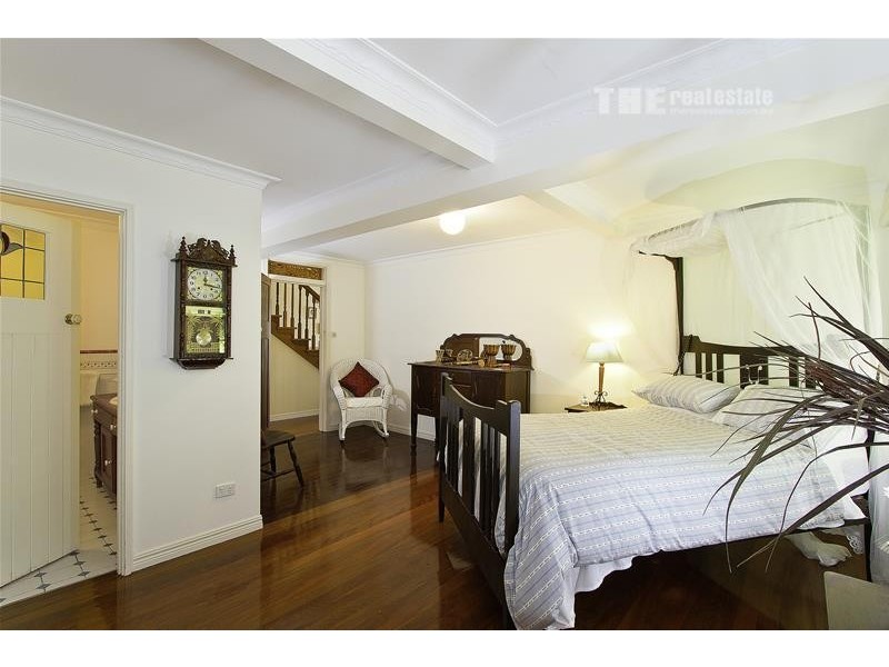 2 Nathan Street, Burleigh Heads QLD 4220