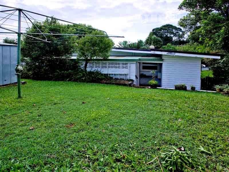 36 Brakes Crescent, Miami QLD 4220