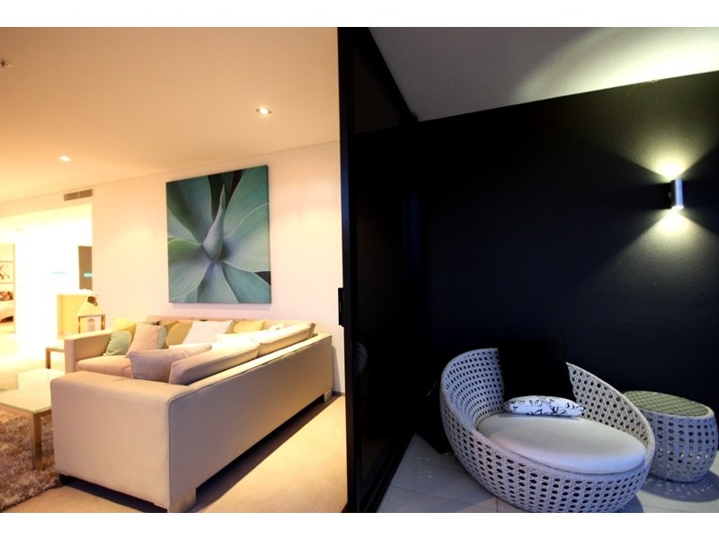 2131/2-14 The Esplanade, Burleigh Heads QLD 4220