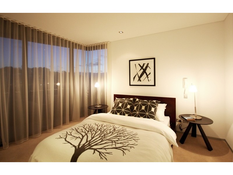 2131/2-14 The Esplanade, Burleigh Heads QLD 4220