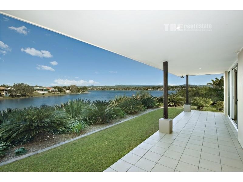106 Honeyeater Drive, Burleigh Waters QLD 4220