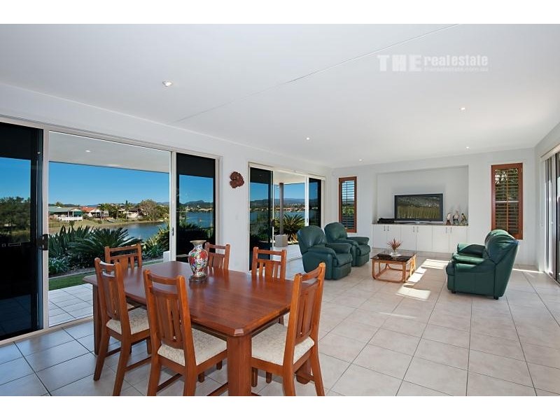 106 Honeyeater Drive, Burleigh Waters QLD 4220