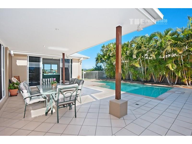 106 Honeyeater Drive, Burleigh Waters QLD 4220