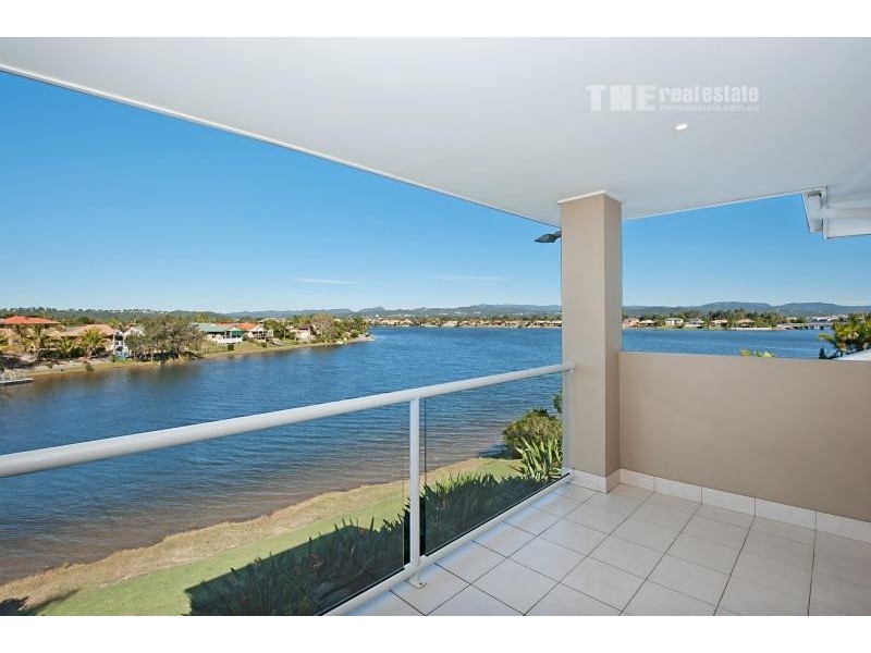 106 Honeyeater Drive, Burleigh Waters QLD 4220