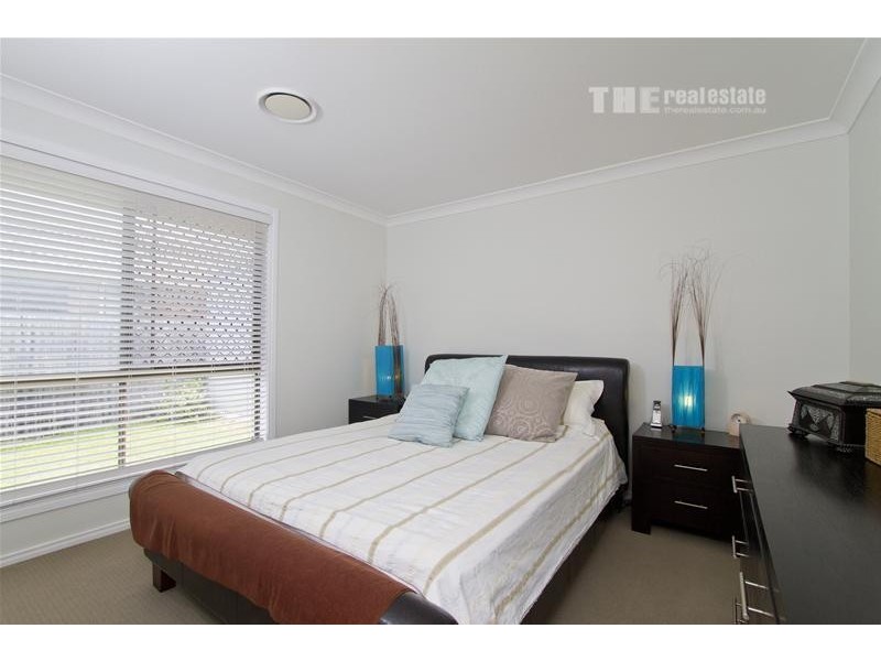 30 Honeyeater Drive, Burleigh Waters QLD 4220