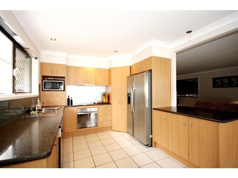 51 Bordeaux Parade, Mermaid Waters QLD 4218