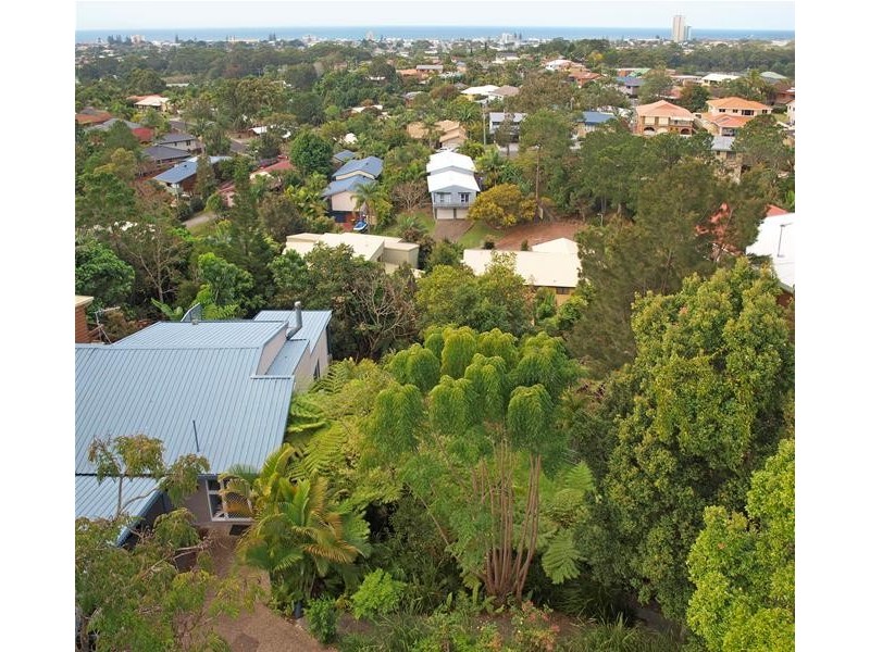 143 K P McGrath Drive, Elanora QLD 4221