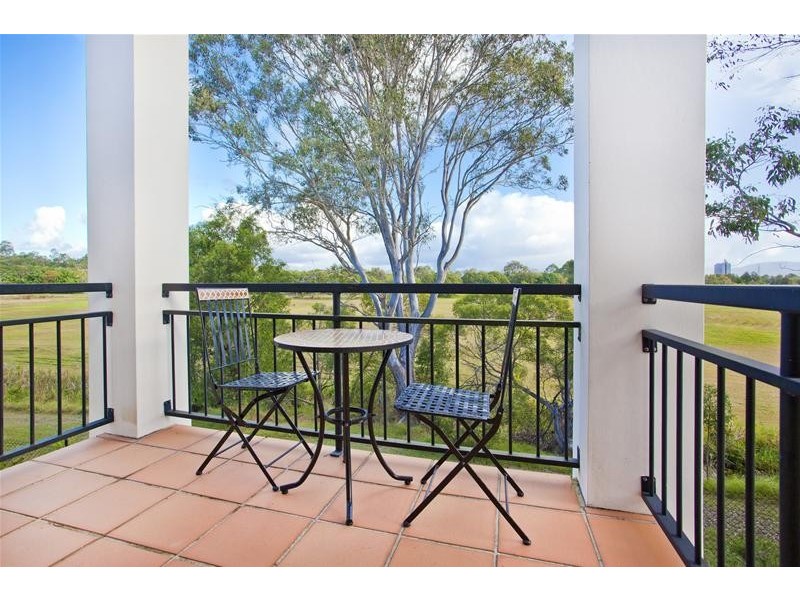 2403/22 Glenside Drive, Robina QLD 4226