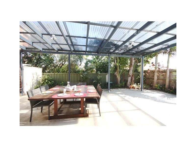 2/10 Craft Court, Miami QLD 4220