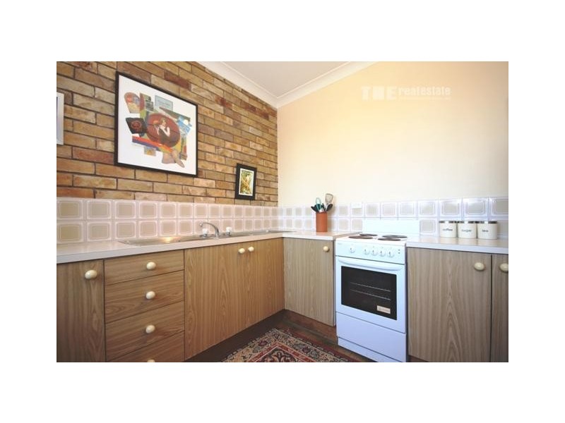 2/10 Craft Court, Miami QLD 4220