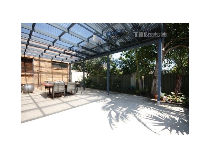 2/10 Craft Court, Miami QLD 4220