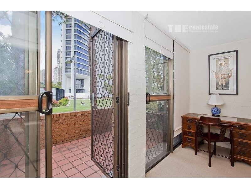 2/50 Peninsular Drive, Surfers Paradise QLD 4217