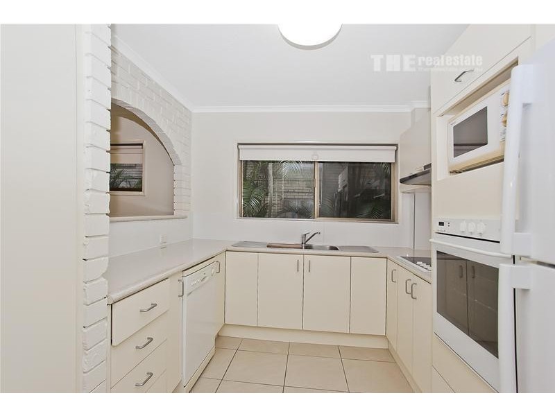 2/50 Peninsular Drive, Surfers Paradise QLD 4217