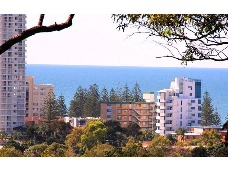 2/3 View Street, Burleigh Heads QLD 4220