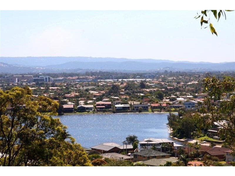 2/3 View Street, Burleigh Heads QLD 4220