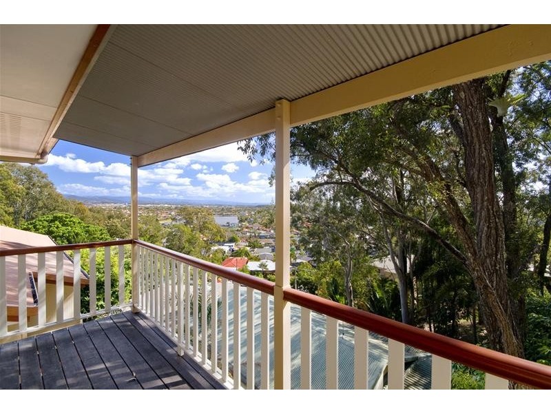 2/3 View Street, Burleigh Heads QLD 4220