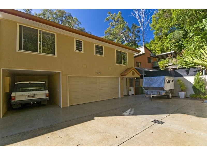 2/3 View Street, Burleigh Heads QLD 4220