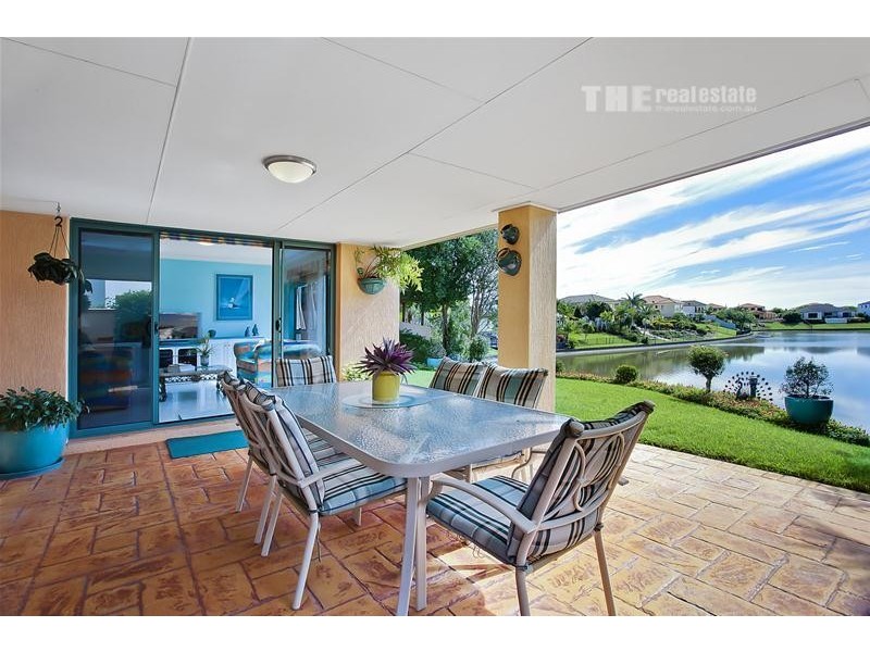 176 Dunlin Drive, Burleigh Waters QLD 4220