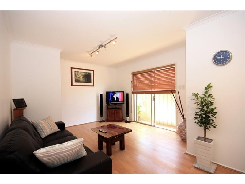 1/22 Albion Avenue, Miami QLD 4220