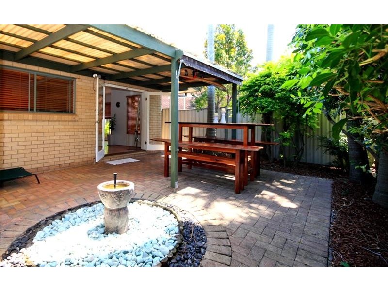 1/22 Albion Avenue, Miami QLD 4220