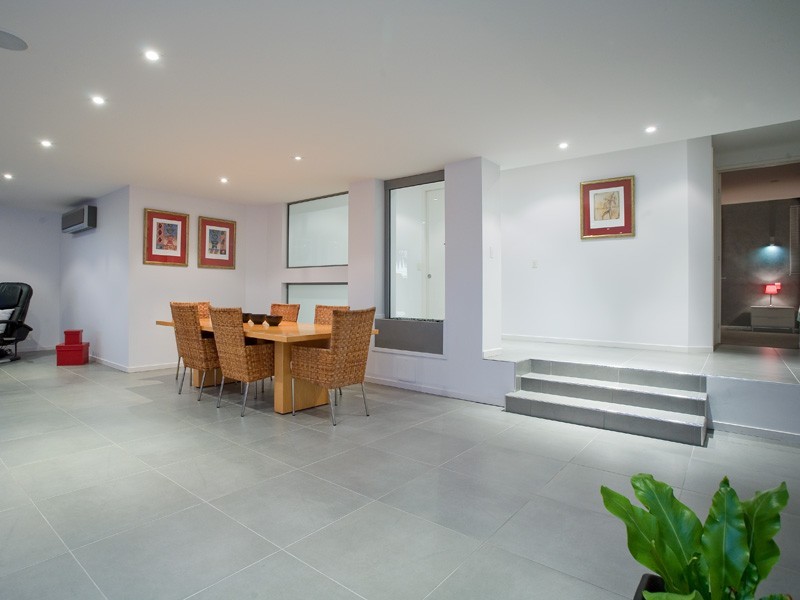 1/2089 Gold Coast Highway, Miami QLD 4220