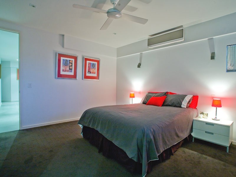 1/2089 Gold Coast Highway, Miami QLD 4220