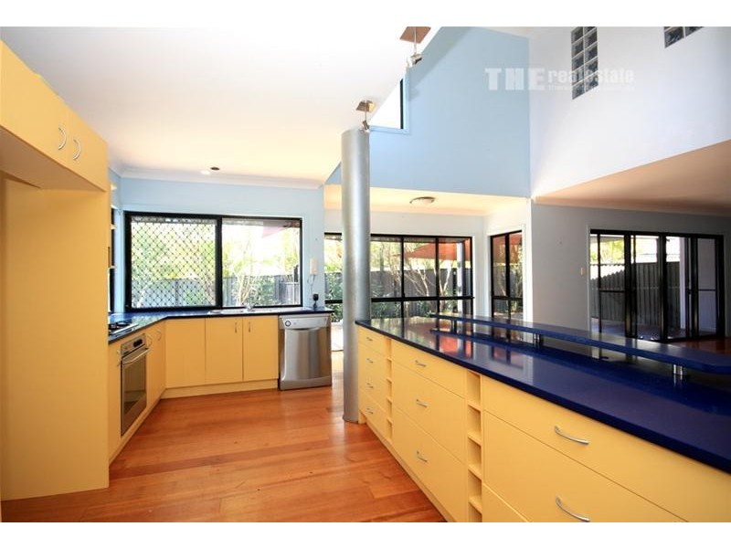 24 Page Parade, Burleigh Heads QLD 4220