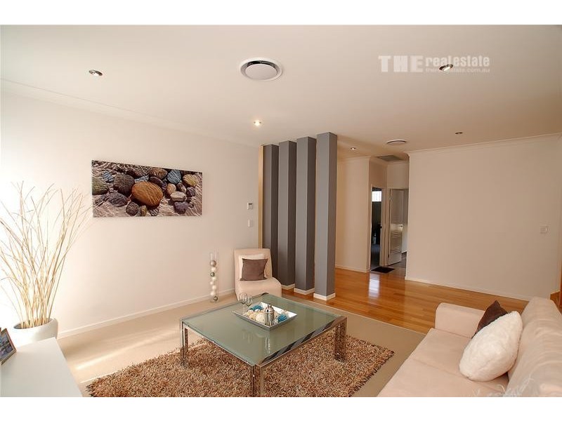 6 Grampian Court, Reedy Creek QLD 4227