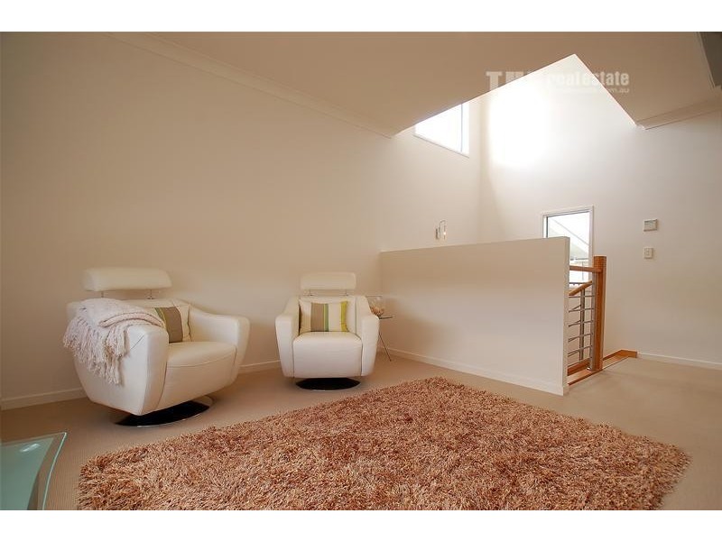 6 Grampian Court, Reedy Creek QLD 4227