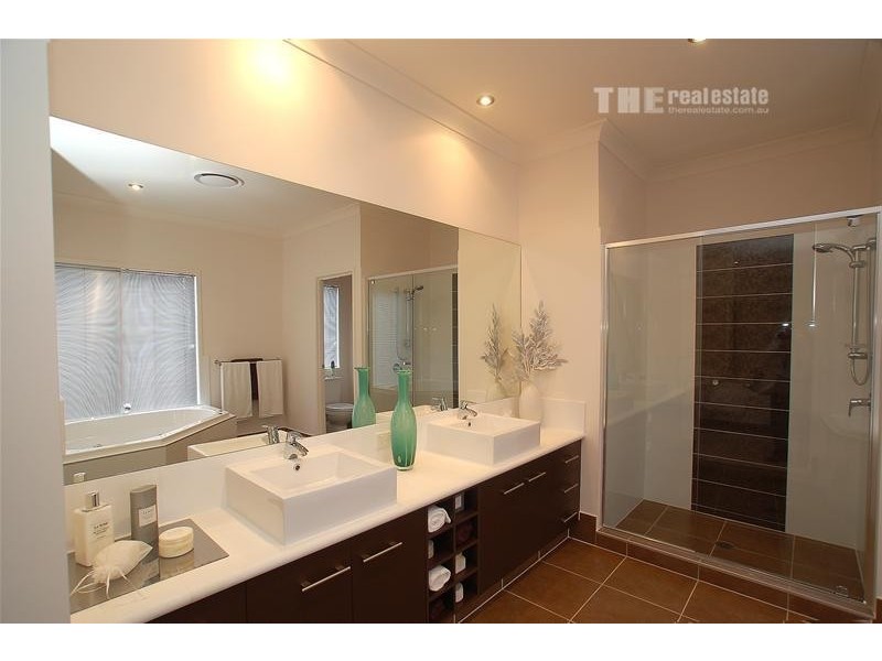 6 Grampian Court, Reedy Creek QLD 4227