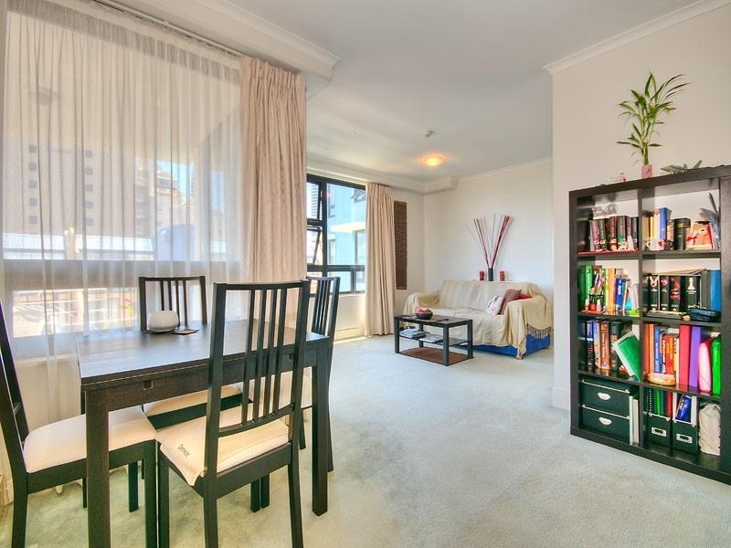 711/32 Surf Parade, Broadbeach QLD 4218