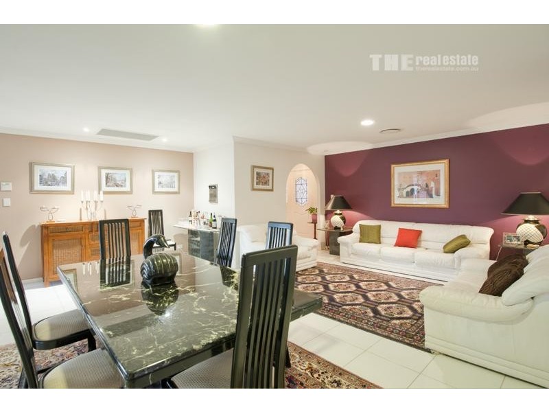 47 Pintail Crescent, Burleigh Waters QLD 4220