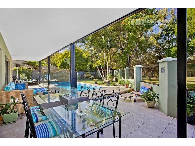 6 Macaw Avenue, Miami QLD 4220