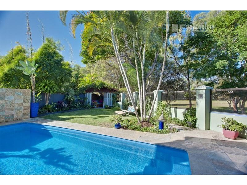 6 Macaw Avenue, Miami QLD 4220