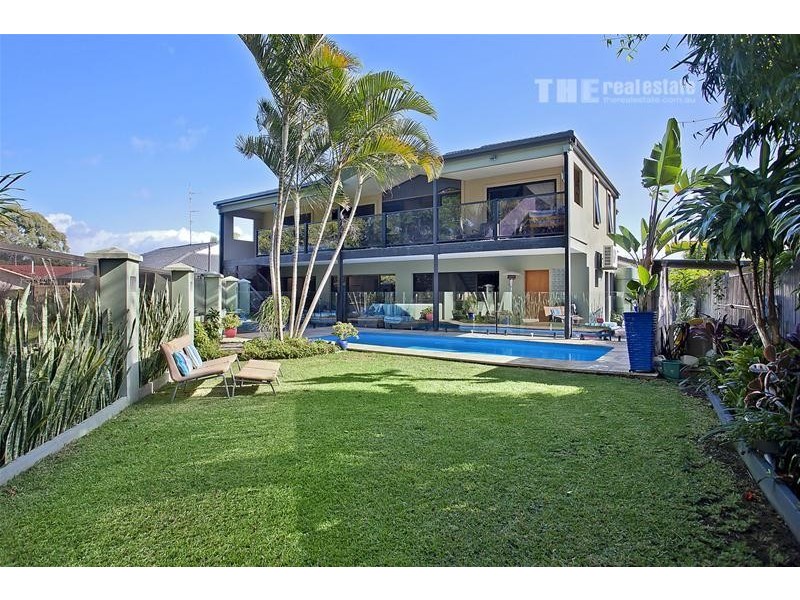 6 Macaw Avenue, Miami QLD 4220