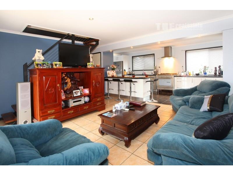 93 Highfield Drive, Merrimac QLD 4226