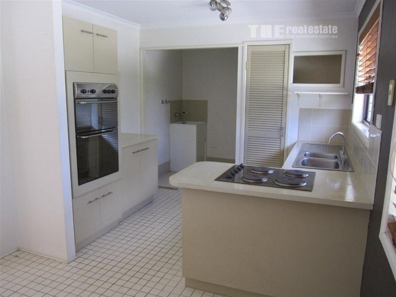 93 Highfield Drive, Merrimac QLD 4226