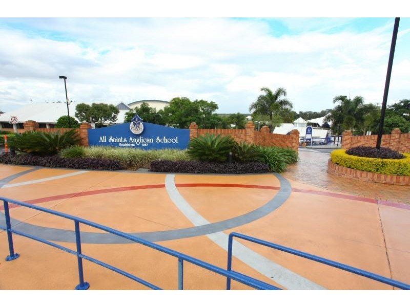 93 Highfield Drive, Merrimac QLD 4226