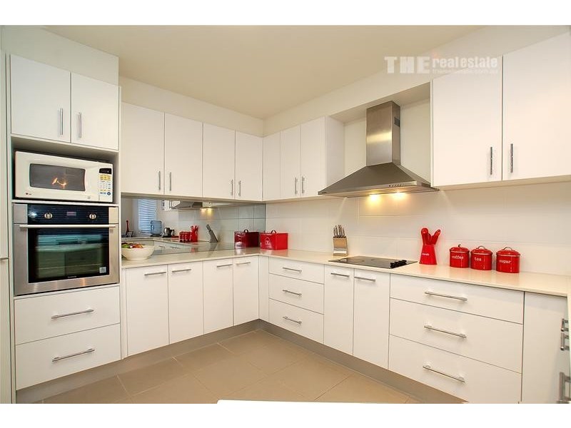 4 Lowell Street, Reedy Creek QLD 4227