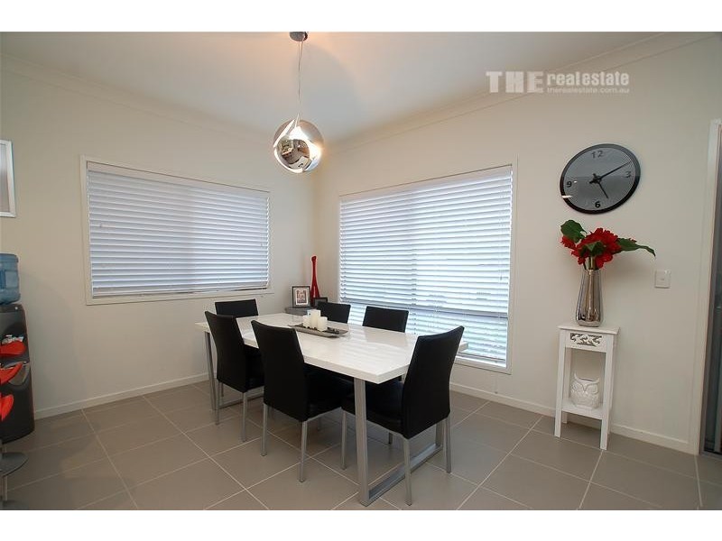 4 Lowell Street, Reedy Creek QLD 4227