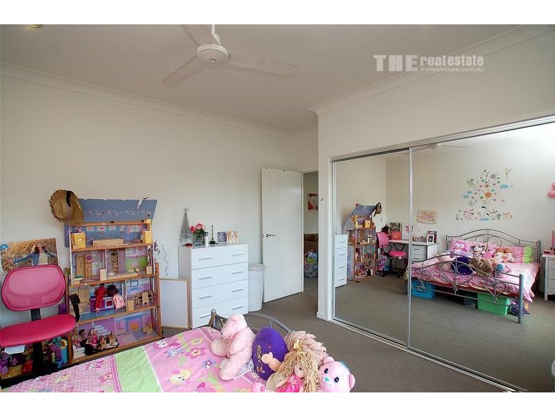 4 Lowell Street, Reedy Creek QLD 4227