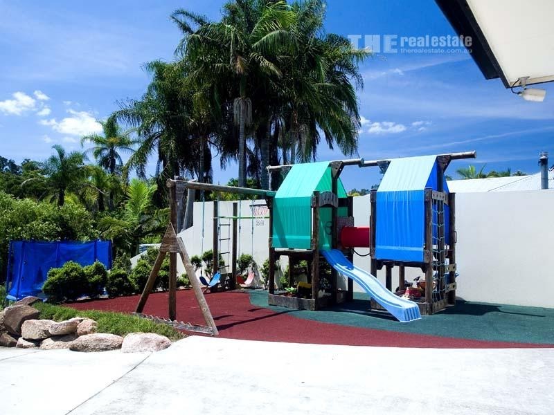 10 Larch Street, Tallebudgera QLD 4228