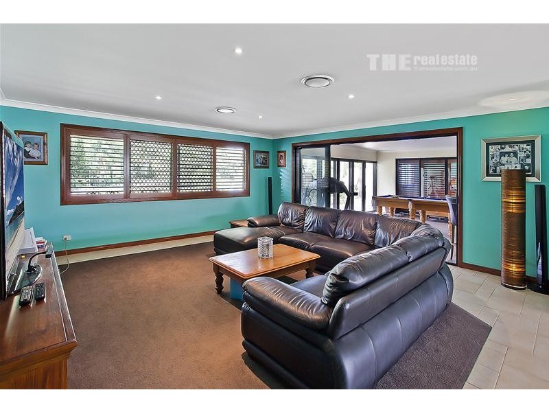 10 Larch Street, Tallebudgera QLD 4228