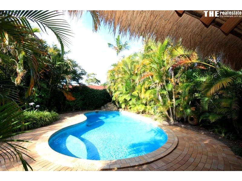 21 Dabchick Drive, Burleigh Waters QLD 4220