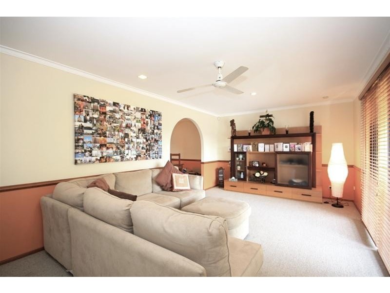 21 Dabchick Drive, Burleigh Waters QLD 4220