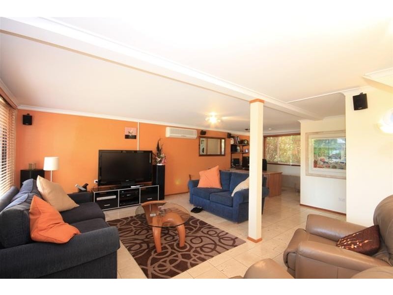 21 Dabchick Drive, Burleigh Waters QLD 4220